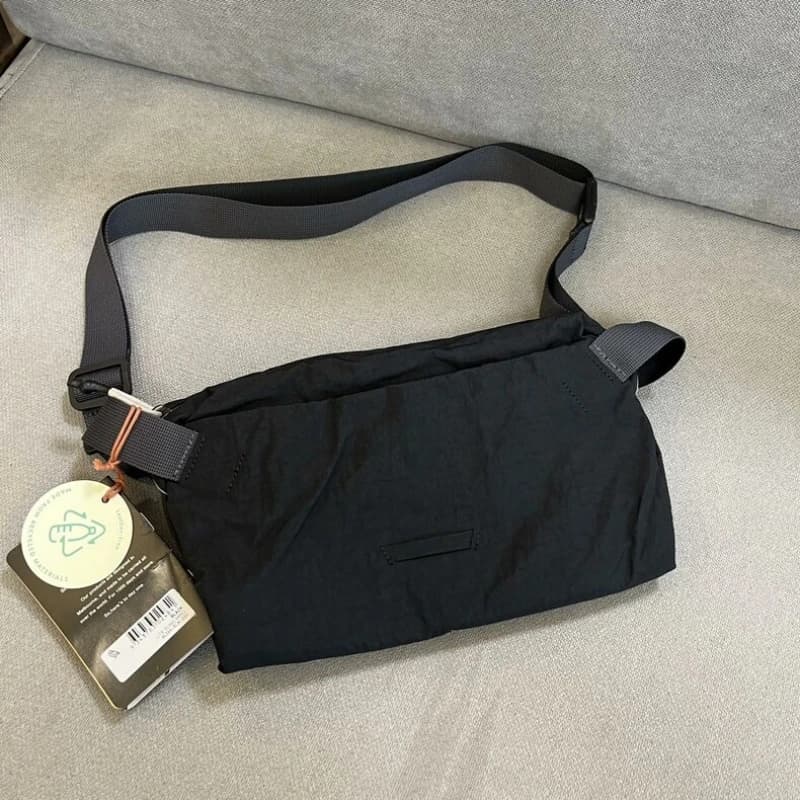 Sac de poitrine de voyage Lite Sling 7L, sac bandoulière compact et décontracté à fermeture magnétiq