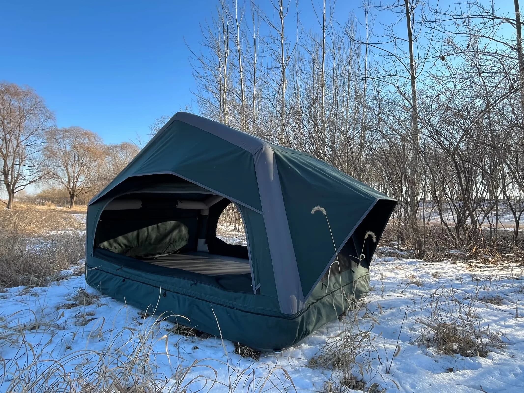 Tentes de toit gonflables pour le camping en plein air 2024 Wild
