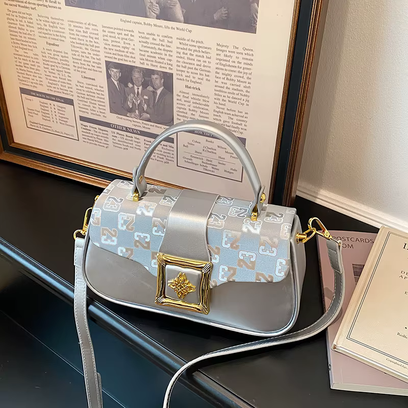 Sac à main en cuir Pu argenté pour femmes, petit sac à bandoulière carré à la mode, pochette de soir