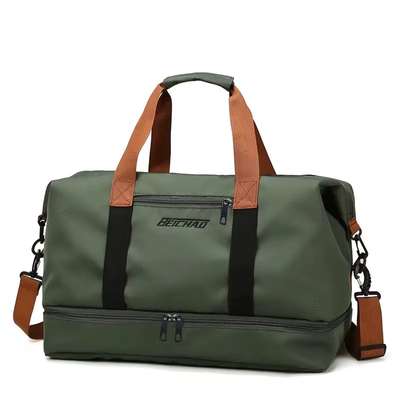 Le sac à dos de couleur neutre est spécialement conçu pour les hommes et les femmes et convient comm
