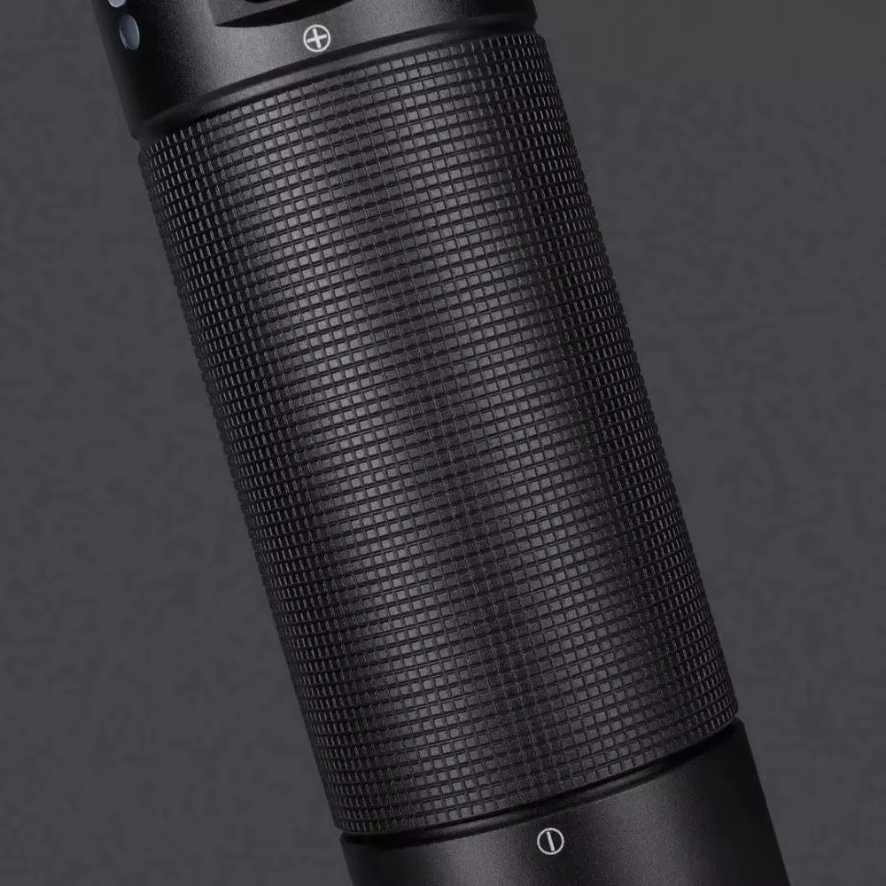 Lampe torche puissante NexTool pour l'extérieur, 2000lm, LED rechargeable, 380m, étanche IPX7, 5 mod