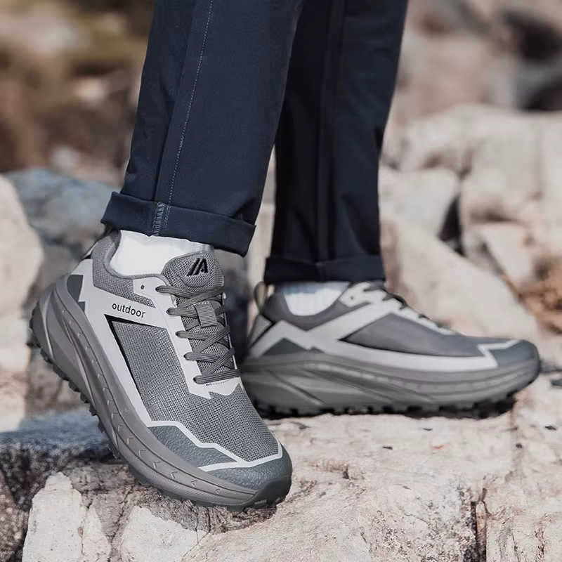 Chaussures de randonnée en plein air pour hommes, grande taille 48, d'alpinisme, en maille noire, re