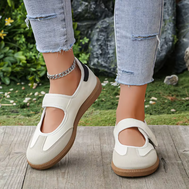 Baskets pour femmes 2026 Nouvelle mode Chaussures de créateur unies à bout peu profond Printemps Aut