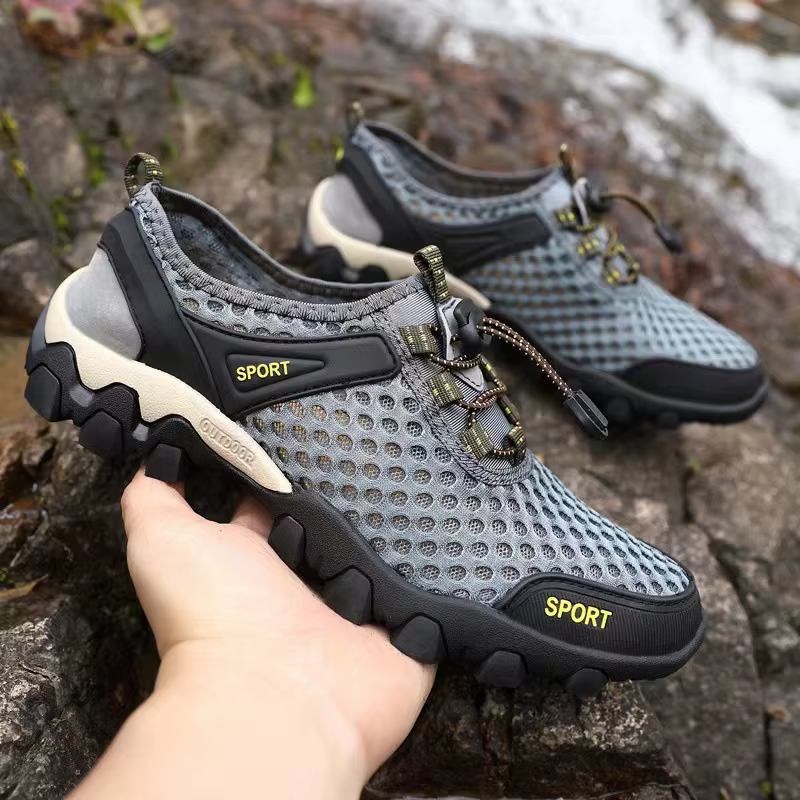 Chaussures d'escalade en plein air offre spéciale de la saison été nouvelles chaussures de sport lég