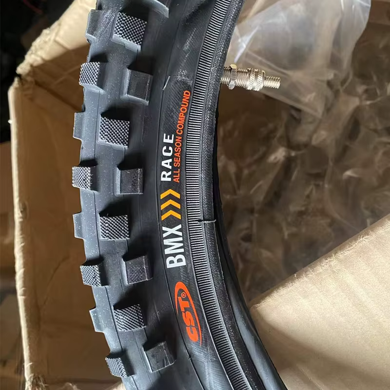 CST Professional 20 pouces BMX RACE toutes saisons 20*2.125 pneu de vélo avec Tube