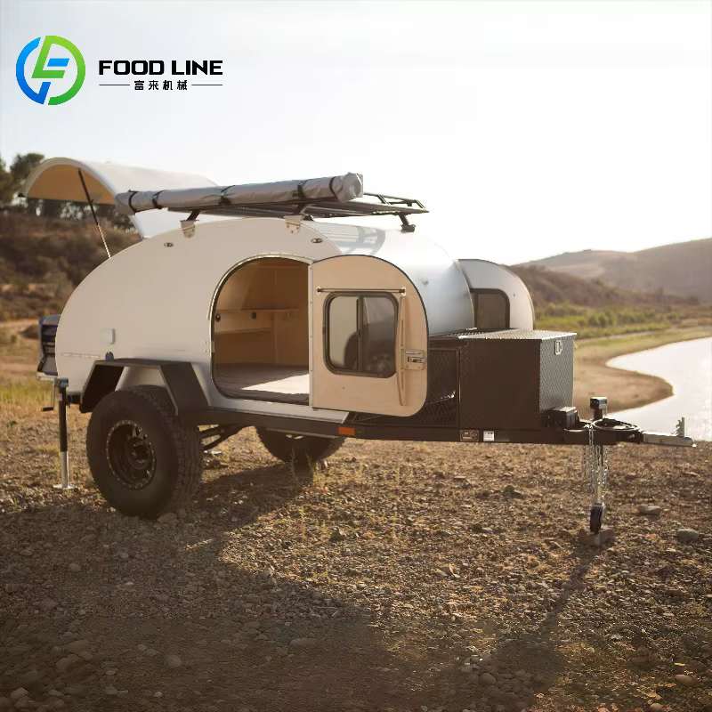 Roulotte de camping Teardrop avec cabine isolée et système de ventilation de toit pour les voyages s