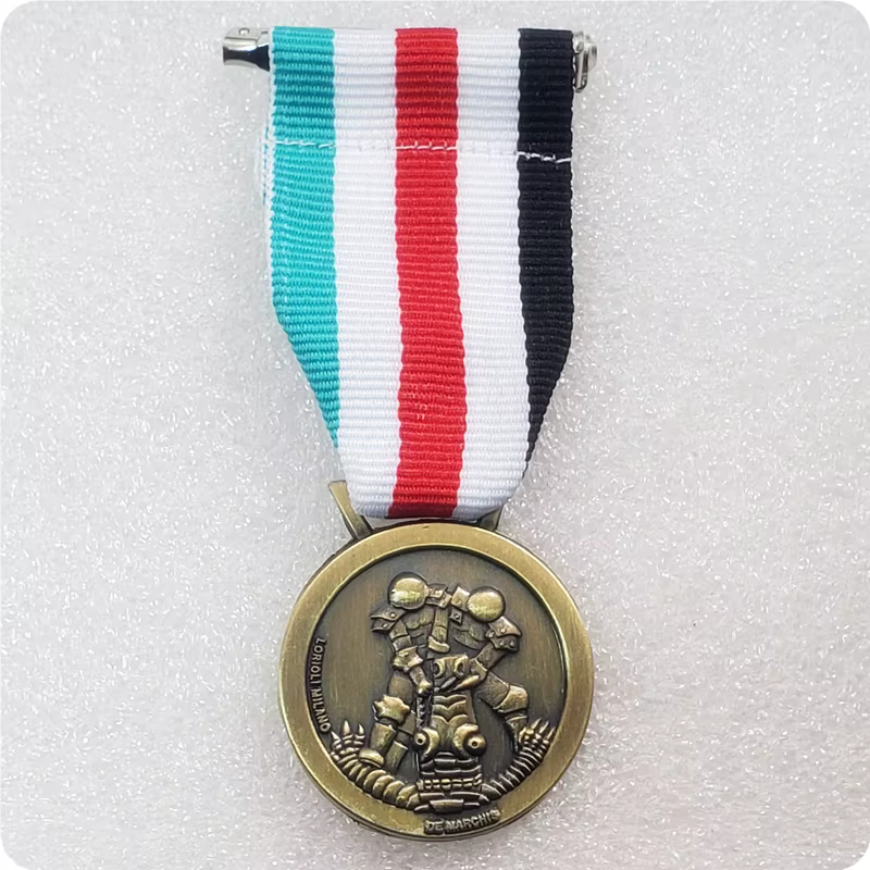 Italie, Royaume. Une médaille de campagne africaine italienne-allemande par copie de Lorioli