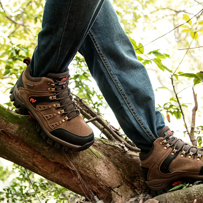 Grande taille bottes de randonnée en plein air hommes femmes antidérapant mode à lacets escalade hiv