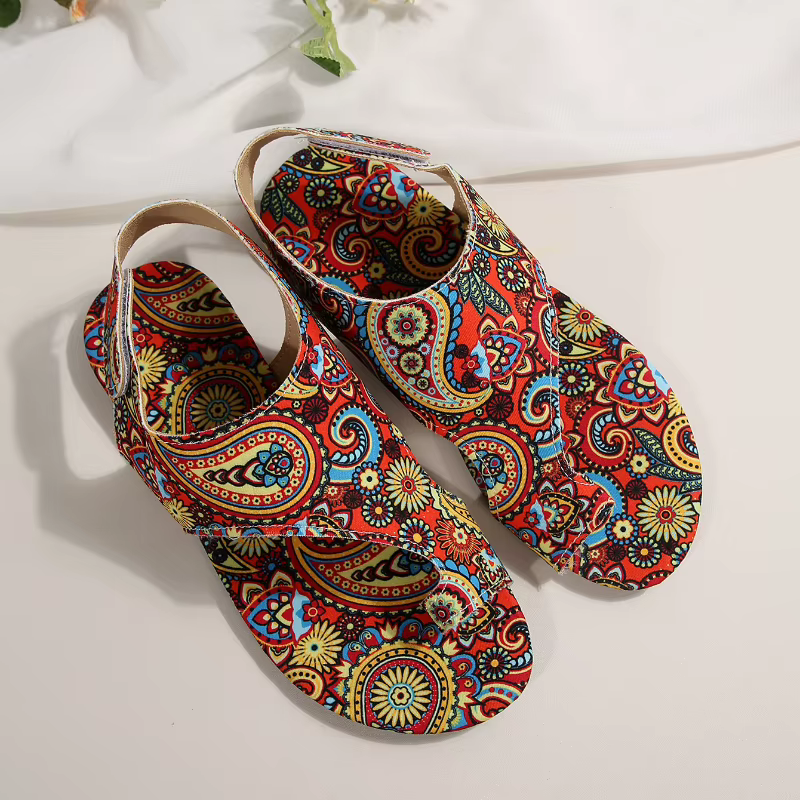 Nouvelles sandales plates bohèmes imprimées pour femmes 2026 – Chaussures décontractées à enfiler de