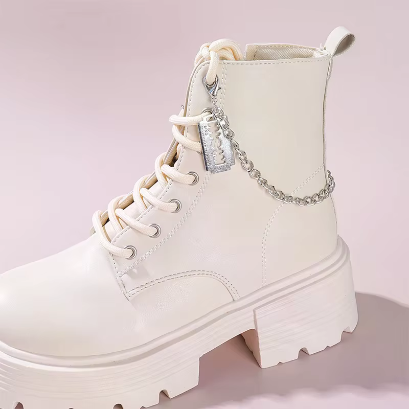 Chaîne décorative pour chaussures de style gothique punk, mécanisme de boucle à dégagement facile, a