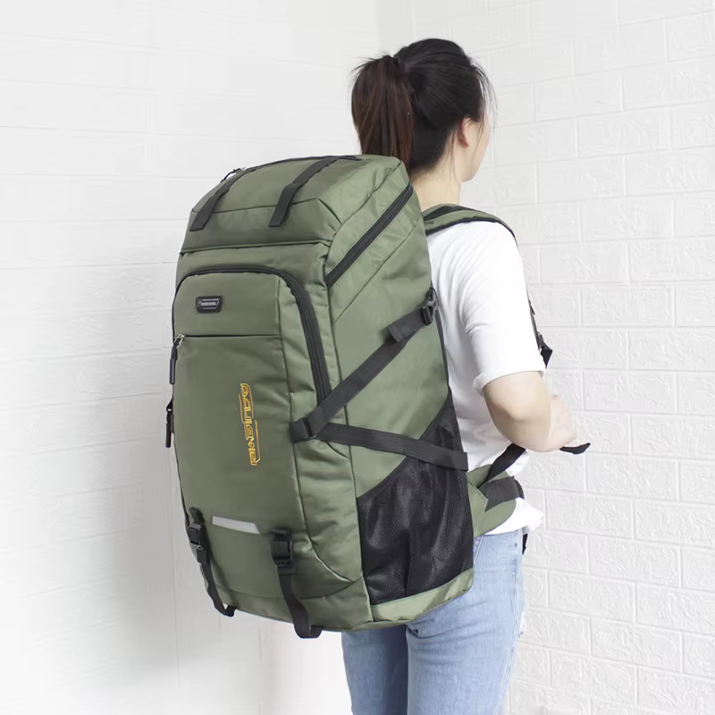 Sac à dos classique deux tailles pour hommes et femmes