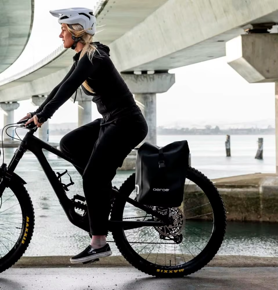 Porte-bagages arrière pour vélo