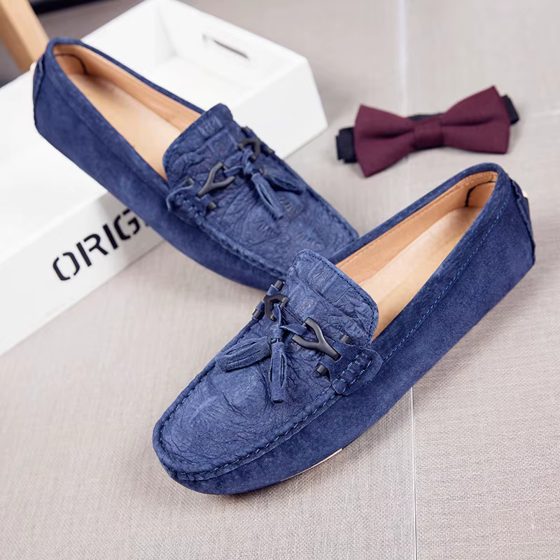 Mocassins de marque en cuir véritable et daim pour homme, chaussures décontractées, sans lacets, bateau, à la mode, avec pompon, pour la conduite, offre spéciale