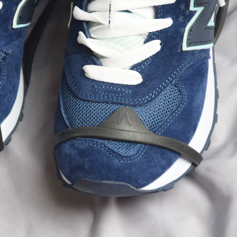 Pince à glace pour chaussures