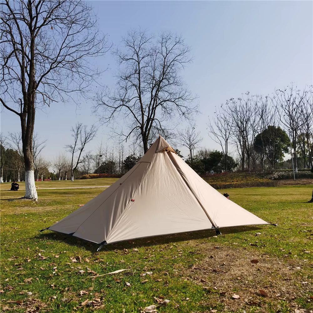 Tente de Camping en forme de pyramide pour une personne