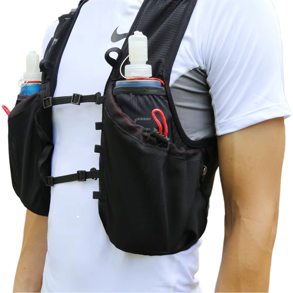 ULTRA-TRI Hydration Trail Running Sac à dos noir 10L avec 2 flacons souples