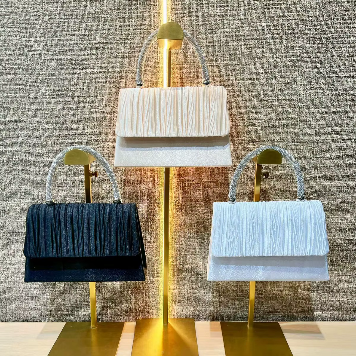 Sacs à main de luxe femmes sacs sacs de soirée de créateur 2025 sacs à bandoulière de mode dîner Sac à main poignée en métal pochette Sac