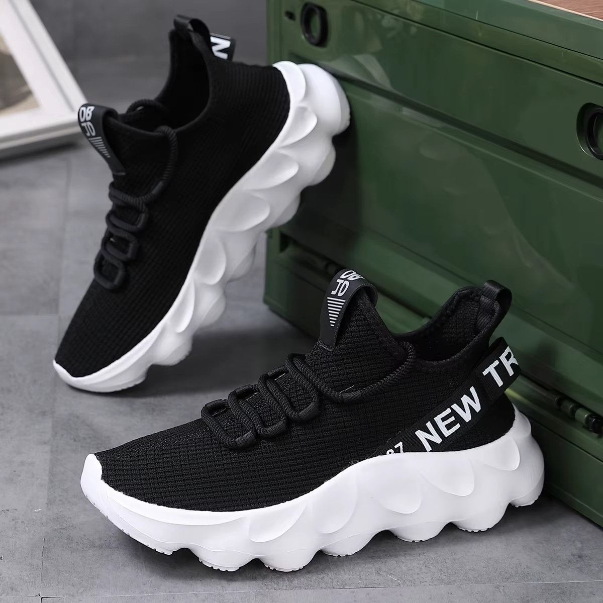 Chaussures de randonnée et de course pour hommes, grande taille, confortables, décontractées, polyvalentes, à la mode, pour l'entraînement des couples