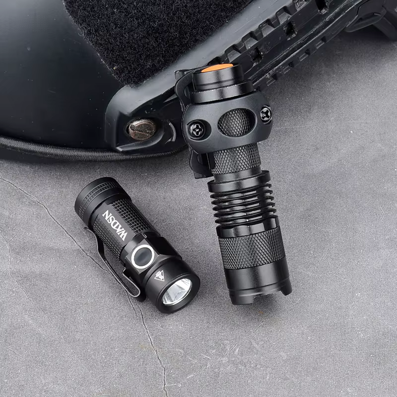 WADSN Tactique Casque Lampe Stroboscopique contant momentaneo AIrsoft Suspendus Scout lumière fit RAPIDE