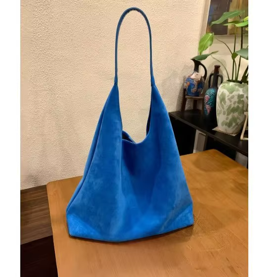 Sac à bandoulière en cuir suédé bleu grande capacité, sac fourre-tout décontracté en toile, le sac bleu préféré du propriétaire du magasin pour les moments d'hiver