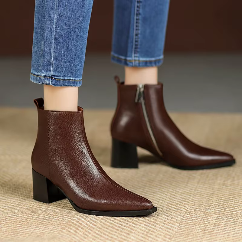 2025 nouveau automne hiver en cuir véritable femmes bottes mode bout pointu Chelsea bottes gros talons hauts femmes chaussures bottines