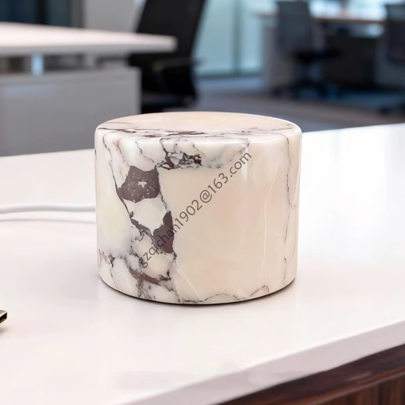 Lampe à commande en marbre élégante