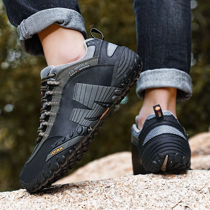 Chaussures d'alpinisme coordonnantes pour hommes