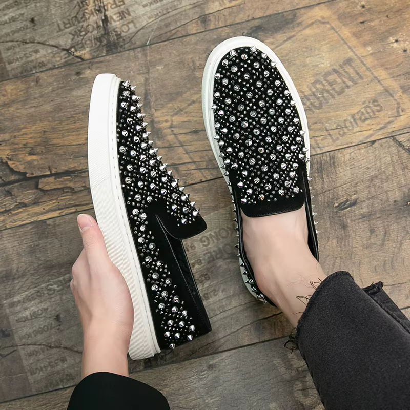 Marque Design hommes Rivet conseil chaussures de luxe bout rond bas pointes mocassins mâle décontracté confortable baskets