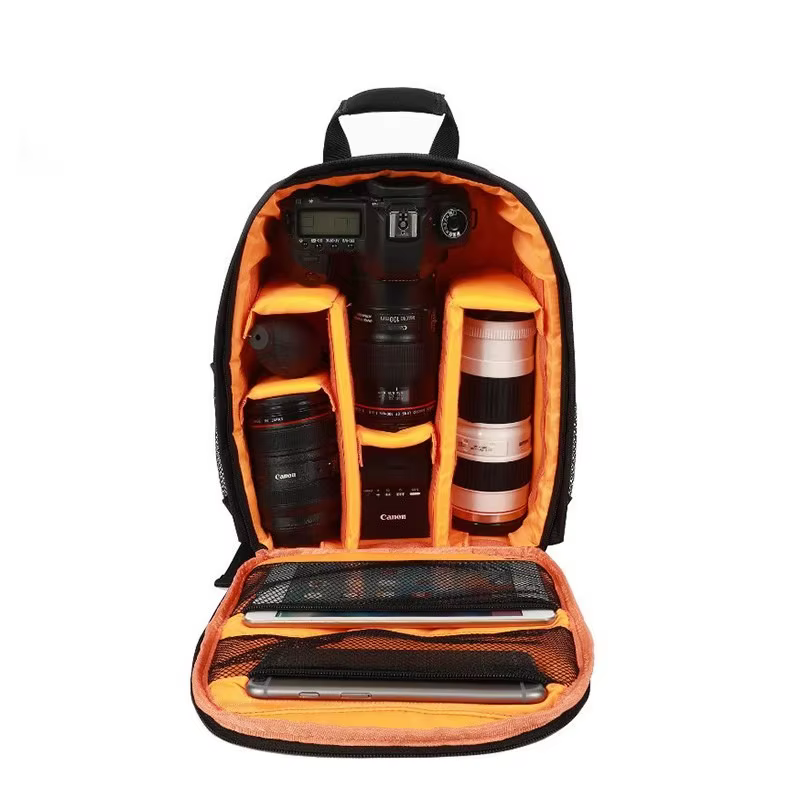 Le sac pour appareil photo est simple