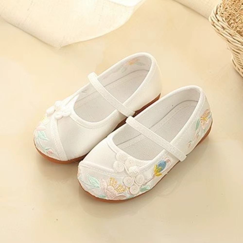 Chaussures de danse pour filles de style chinois