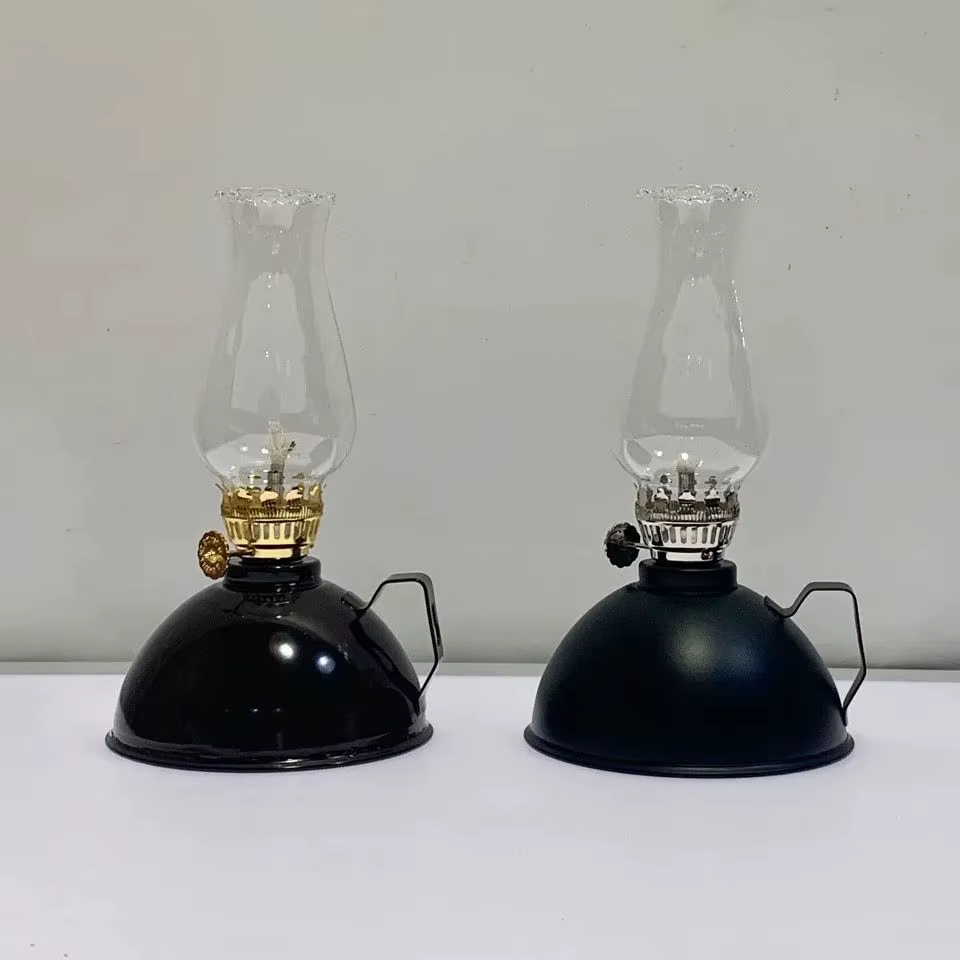 Lampe à kérosène rétro classique pour camping en plein air