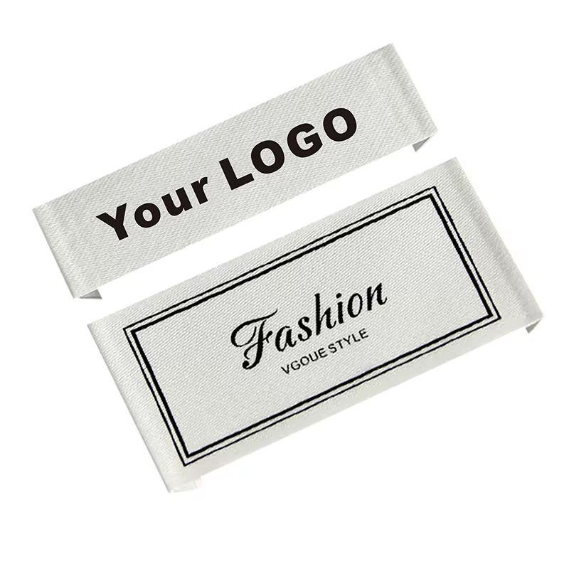 Étiquette de vêtements Attro personnalisée