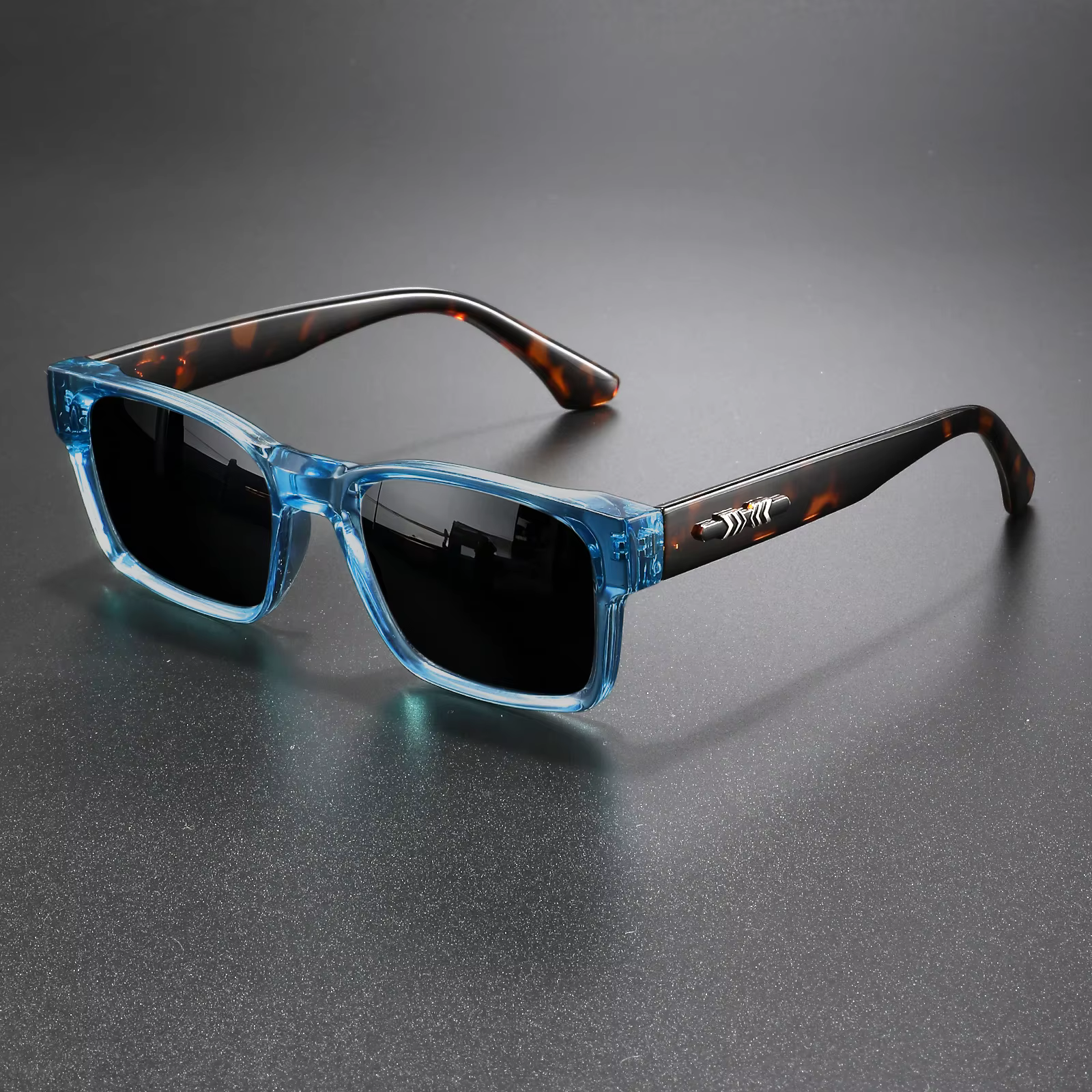 Lunettes de soleil rétro punk - Monture carrée protectrice, UV400 unisexe pour les aventures en plein air et le style décontracté