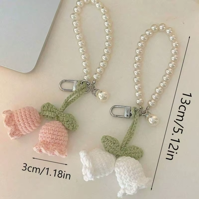 Breloque de sac en crochet fait main en forme de tulipe avec chaîne de perles, porte-clés mignon pour femmes et filles