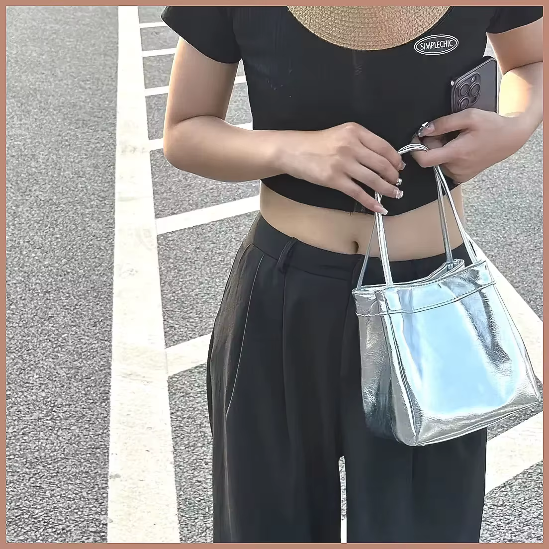Sac seau mini scintillant argenté, sac à bandoulière multifonctionnel en PU brillant avec cordon de serrage et portefeuille intégré pour femme – Idéal au quotidien