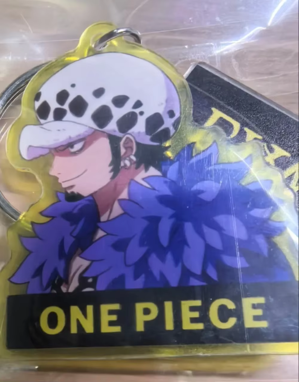 Porte-clés en acrylique One Piece Trafalgar Law, accessoire de dessin animé pour sac, décoration de clé de voiture, cadeau sur le thème de l'anime 2026
