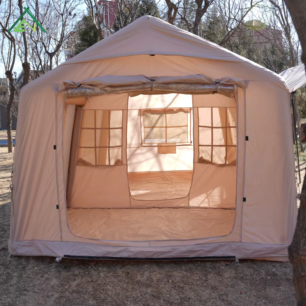 Tente gonflable de luxe pour le glamping en plein air