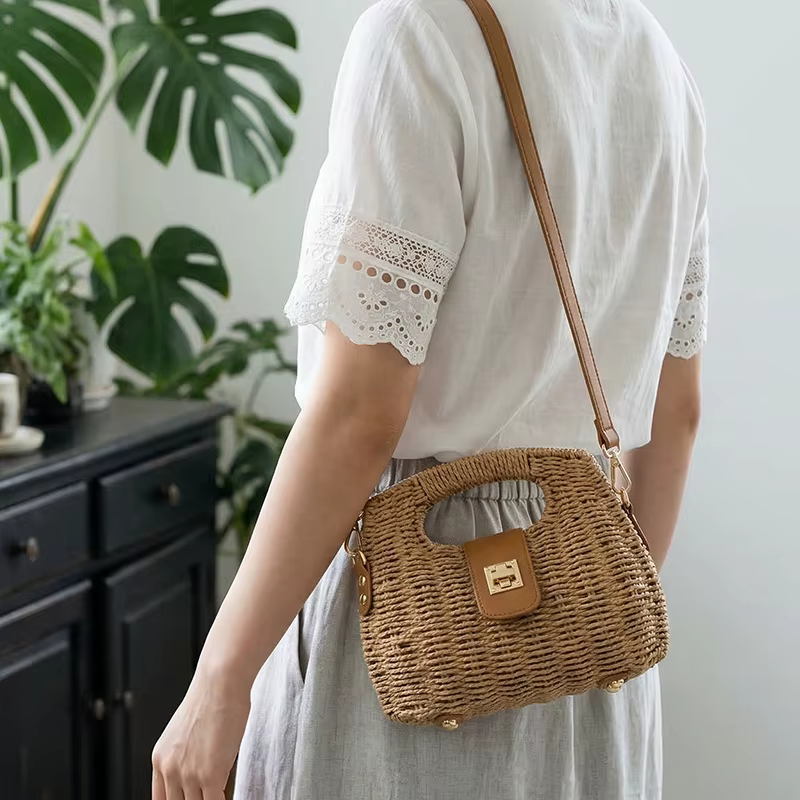 Sac à bandoulière pour femme, sac à bandoulière décontracté en paille tressée, léger, fait main, pour l'été, la plage, les vacances, les stations balnéaires