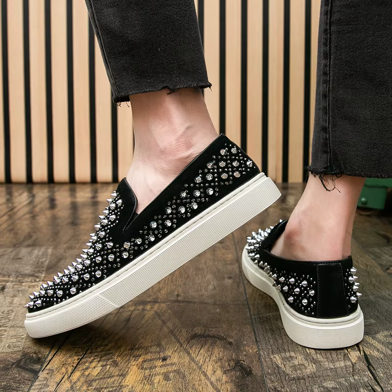 Marque Design hommes Rivet conseil chaussures de luxe bout rond bas pointes mocassins mâle décontracté confortable baskets