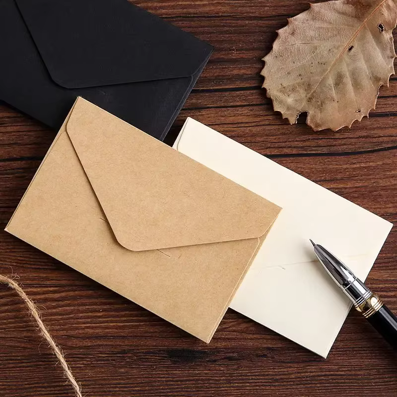 100 mini-enveloppes Kraft marron pour cartes-cadeaux et cartes de visite, 3 couleurs classiques, 10,5 × 7 cm/4 x 2,8 pouces