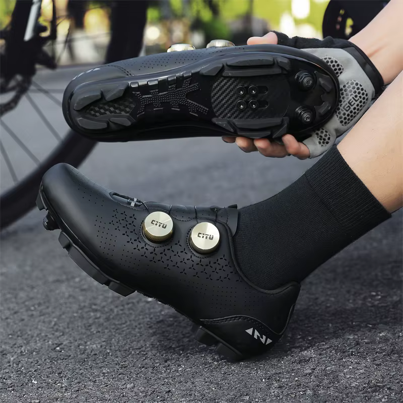 Chaussures de cyclisme pour hommes, sportives, avec crampons pour VTT et route, unisexe, de course, professionnelles, baskets de vélo, mode, en caoutchouc, plates, tout-terrain