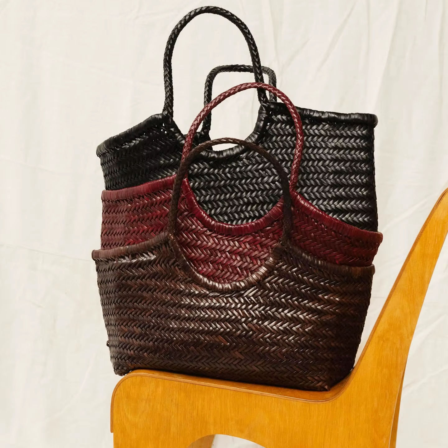 Sac fourre-tout en cuir pleine fleur tressé à la main pour femme, sac de shopping tendance grande capacité, sac à bandoulière design de luxe, style panier de légumes