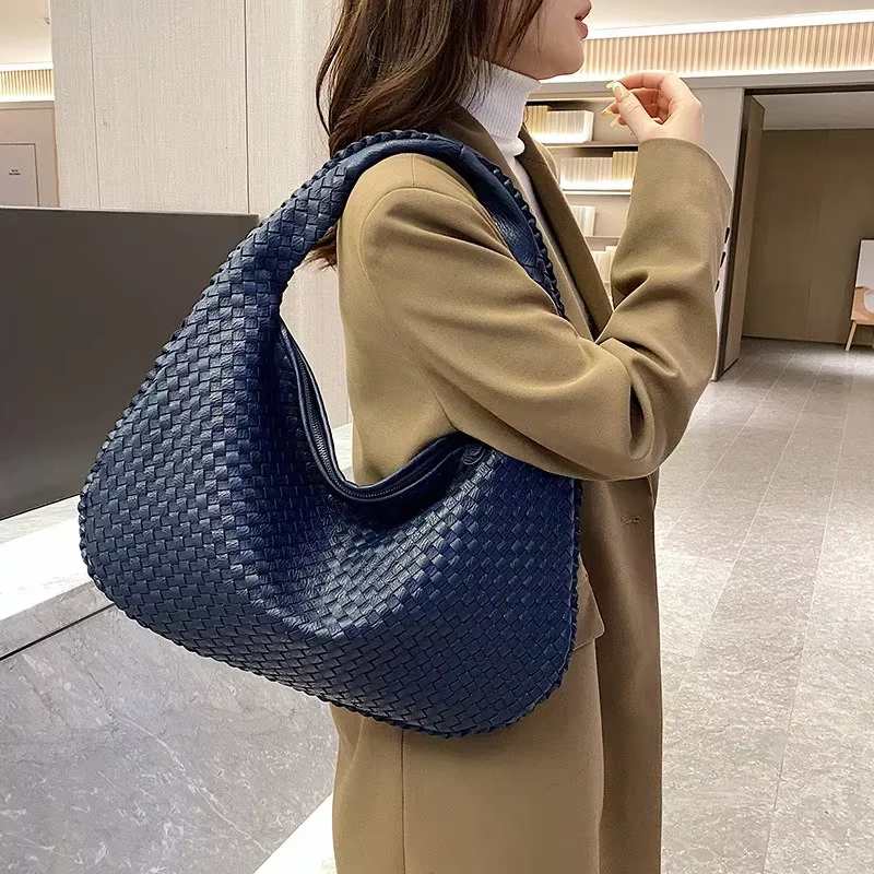Sac tissé à la main pour femme, aspect haut de gamme, texture épaissie, sac de transport à porter à l'épaule ou à la main
