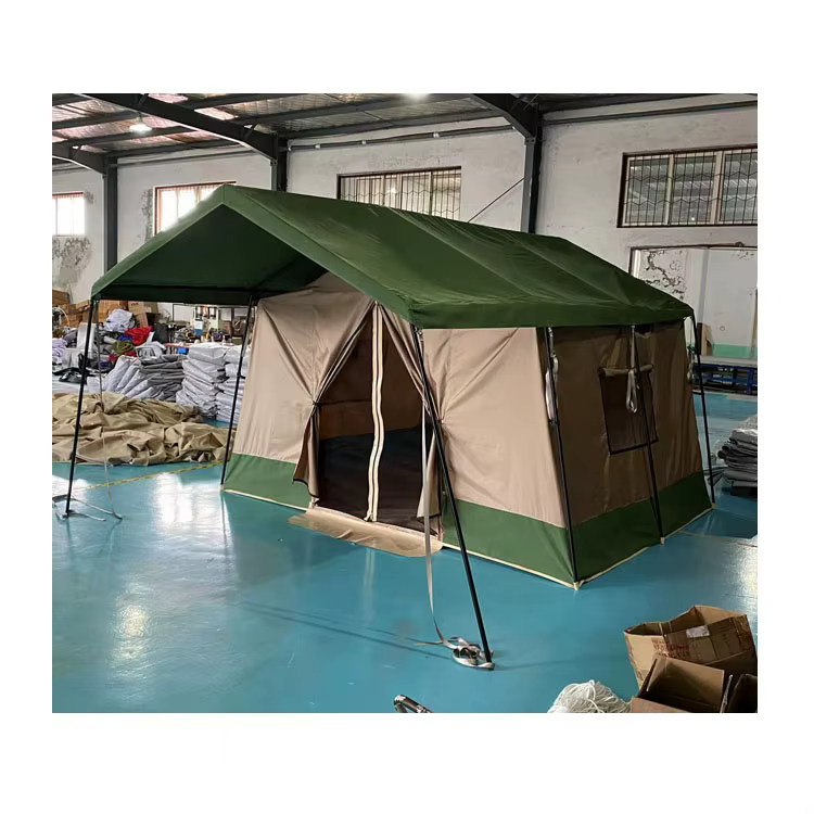 Tente de glamping de luxe de style safari