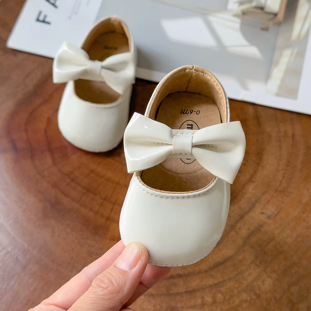 Chaussures pour nouveau-né fille