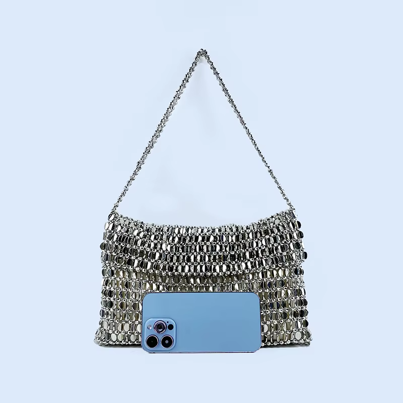 Sac rétro argenté à paillettes métalliques pour femmes, sac à main tissé à la main haut de gamme, sac à bandoulière et sous les bras, nouvelle collection 2024