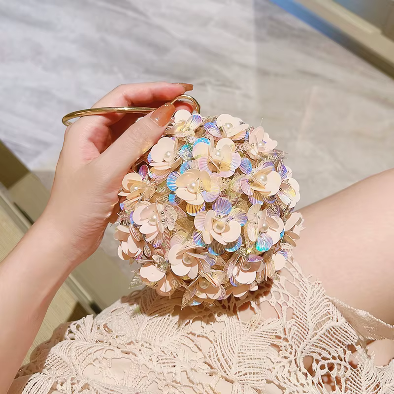 Mini sac de soirée à fleurs à paillettes