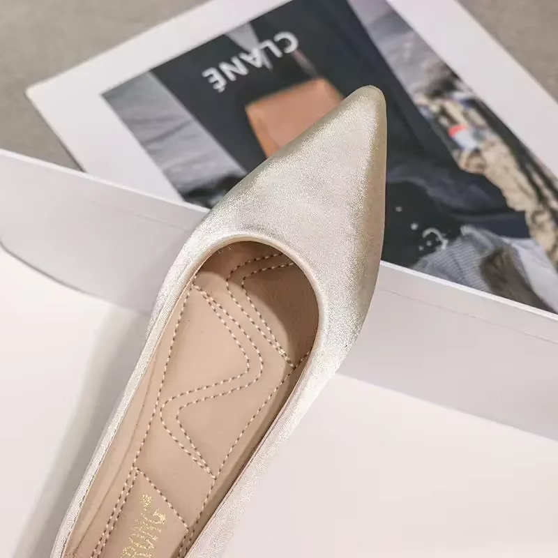 Chaussures plates pour femmes mocassins dernières chaussures pour dames à bout pointu Style coréen a 2025 tendance décontracté Chic et élégant jeune