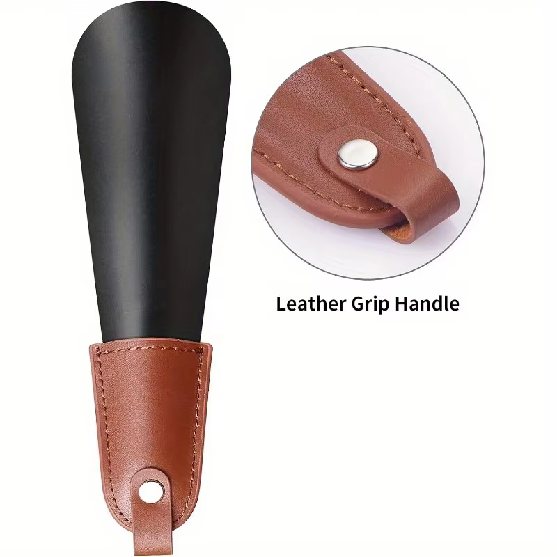 1 chausse-pied en acier inoxydable avec poignée en cuir, le chausse-pied de voyage est facile à transporter et à porter.