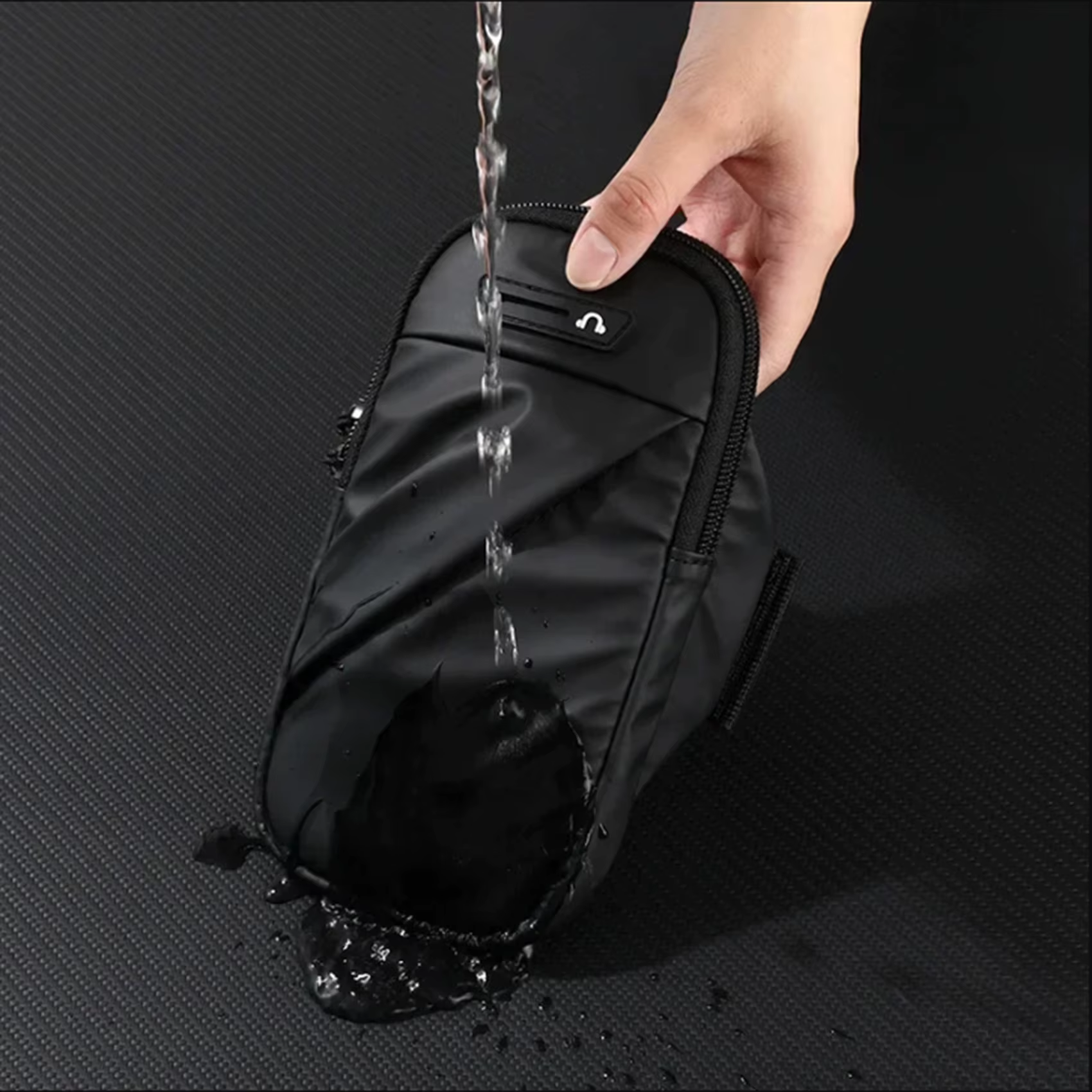 Sac de bras de téléphone avec prise casque